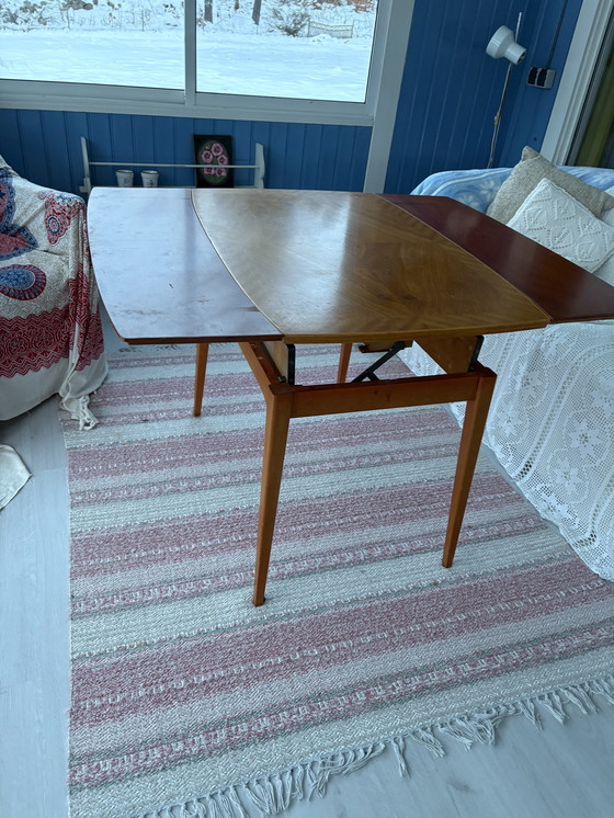Image 1 of Extendable saloon table