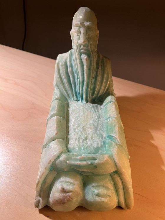 Image 1 of Sculpture décorative en albâtre d'Asie "Empty Pocket" (poche vide)