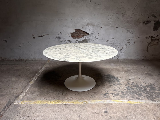 Image 1 of Iconic Design Dining Table – Eero Saarinen for Knoll – Marble – Round 137 cm