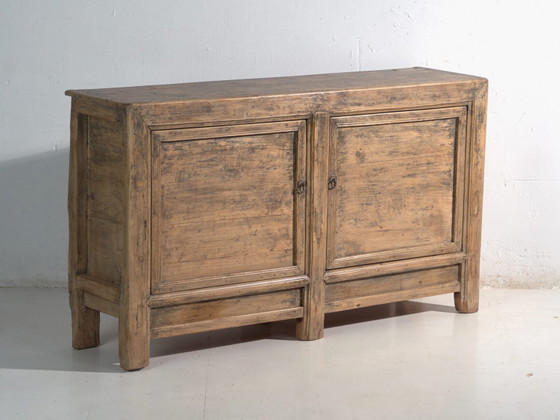 Antikes niedriges Sideboard aus Kiefernholz mit zwei Türen – China, ca. 1930 – Buffetschränke (photo 8 of 40)
