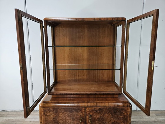 Vetrina francese Art Decò degli anni '40 in noce, Vetrine, Legno, Marrone (foto 13 di 28)