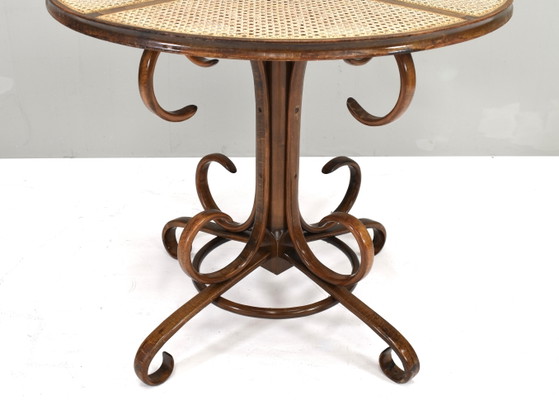 Tavolo da pranzo Bistro Michael Thonet antico in legno curvato e canna - Austria, Tavoli da pranzo, Rattan (foto 5 di 10)