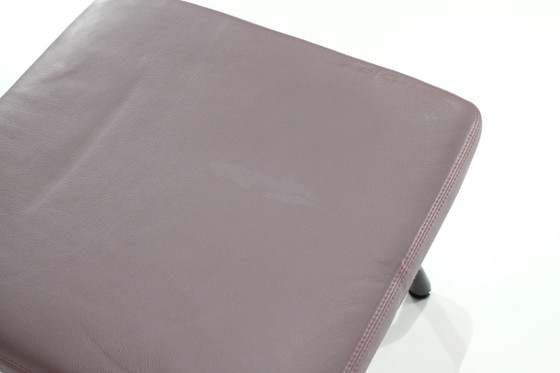 EA 223 Ottoman Stool designed by Charles and Ray Eames for Vitra, USA, 1969. – Display cabinets, Aluminium (photo 16 of 19)