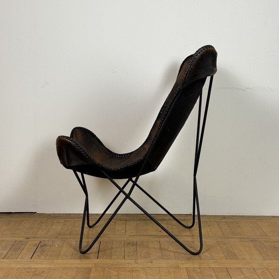 Image 1 of 2x Butterfly Vintage Leather Chairs 1990s