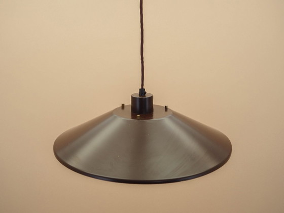 Lampada a sospensione danese con paralume a strati, finitura in metallo marrone, anni '60 (photo 4 of 11)