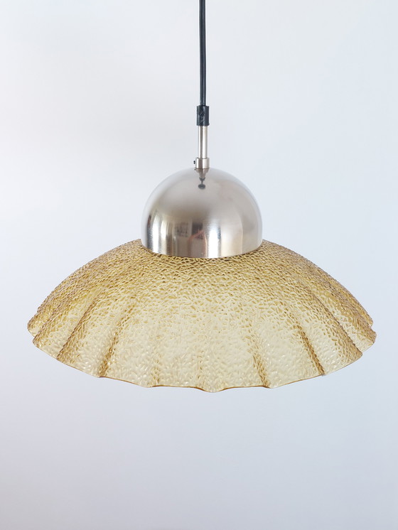 Image 1 of Lampada a sospensione vintage in vetro pressato, anni '80, in metallo