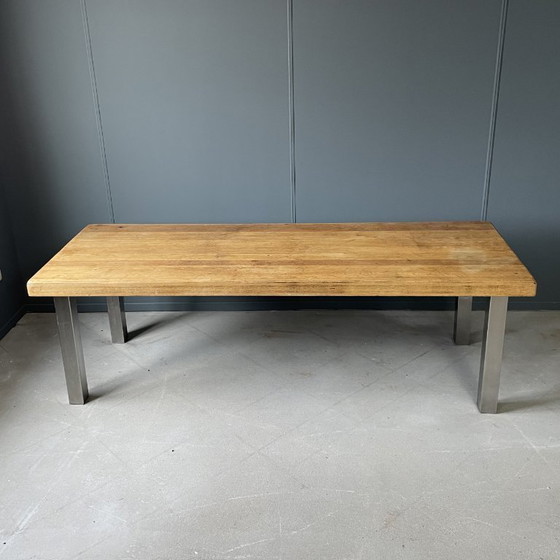 Image 1 of Table à manger vintage en chêne – pieds en acier inoxydable