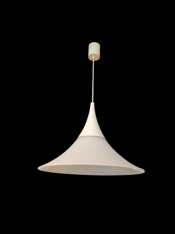 Image 1 of Lampada a sospensione vintage a forma di cappello da strega di Glashütte Limburg.