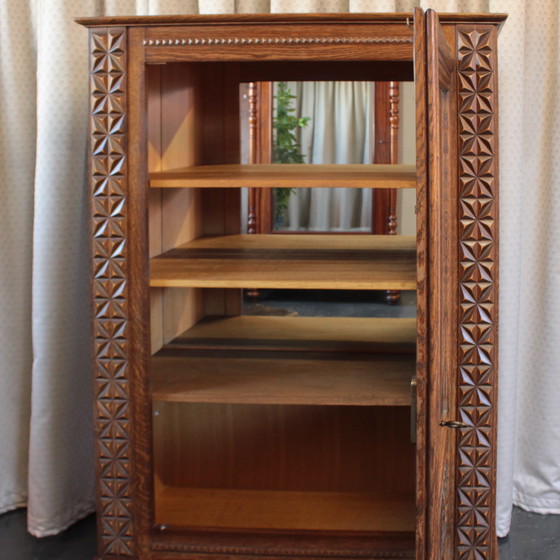 Image 1 of Display cabinet with mirrored back panel