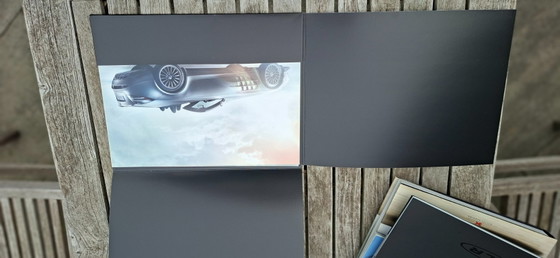 Image 1 of Mercedes-Benz books & brochures – rare collection