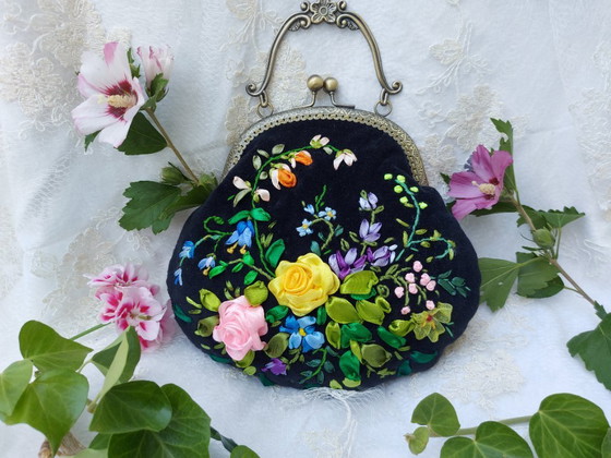 Image 1 of Eine Designer-Tasche, handgefertigt als Einzelstück.