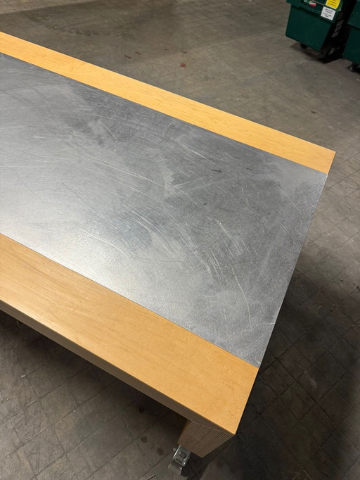 Tafels op wielen 299x99x74