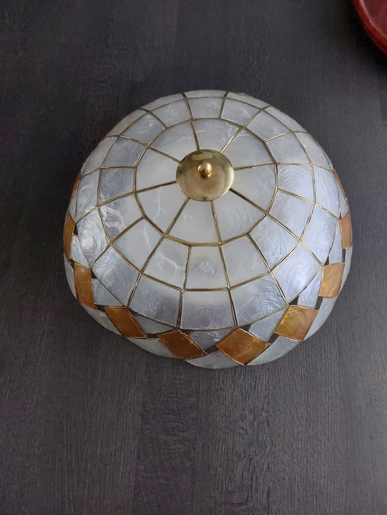 Image 1 of Perlmuschel-Lampe