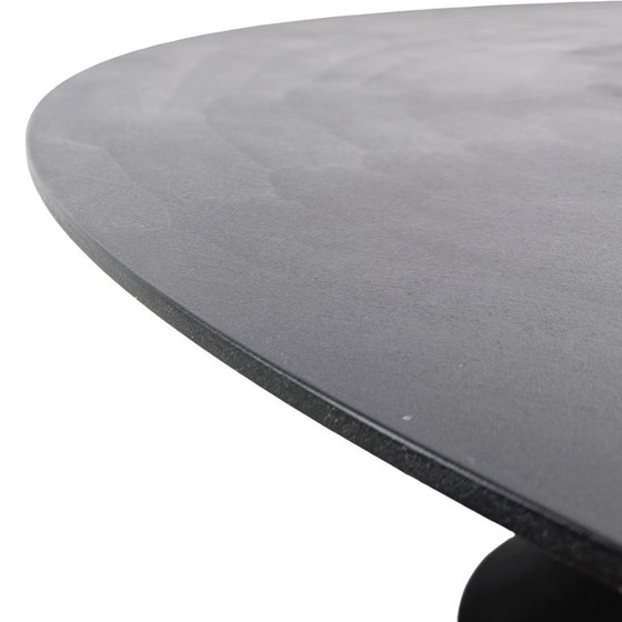 Image 1 of Table de salle à manger ronde Original Desalto Clay Concrete Design par Marc Krusin