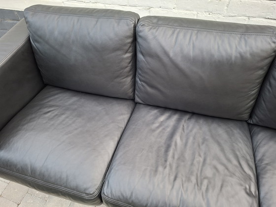 Image 1 of Grande divano vintage in pelle nera italiana Manzoni