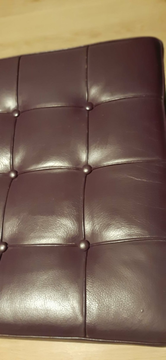 Image 1 of Pouf style Barcelone, marque Alivar, similicuir, piètement en X en métal