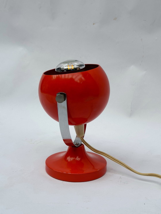 Image 1 of Lampada da tavolo a forma di occhio in stile Space Age, rossa/arancione – Icona del design retrò anni '70
