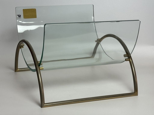 Mid-Century Italian Design Glass and Chrome Magazine Rack with Brass Accdents by Gallotti & Radice, Italy 1970s.