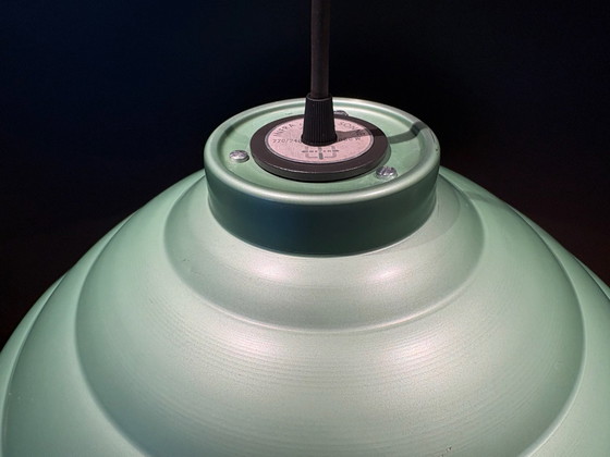 Green vintage pendant lamp 60s (Willy Meyer) – Aluminium (photo 4 of 7)