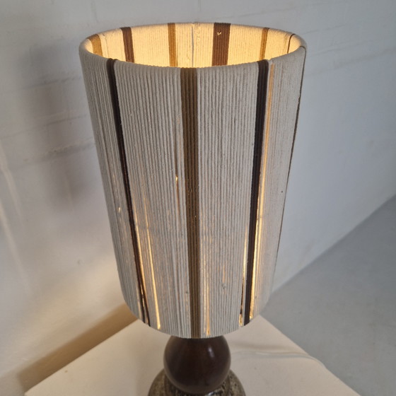 Image 1 of Cool vintage lamp on a ceramic base