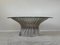Tavolino da caffè con struttura in filo metallico, disegnato da Warren Platner per Knoll, anni '60. (photo 5 of 10)