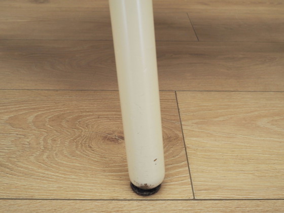 Image 1 of Ensemble de quatre chaises en hêtre, design italien, années 1970, Production : Italie