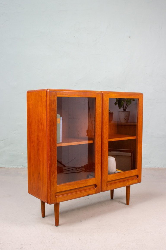 Image 1 of Vintage teak display chest of drawers highboard sideboard Danish