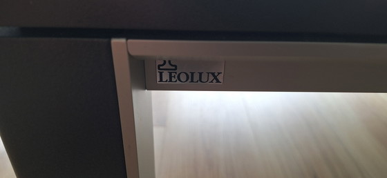 Image 1 of Leolux dining table Ithaka, extendable