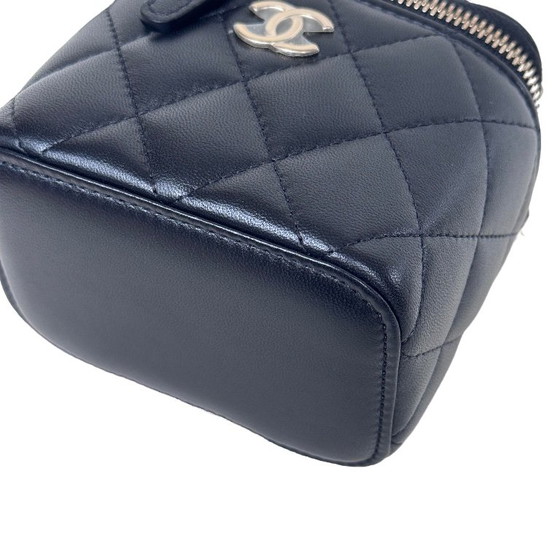 Chanel Vanity – Crossbody bags, Lambskin (photo 5 of 11)