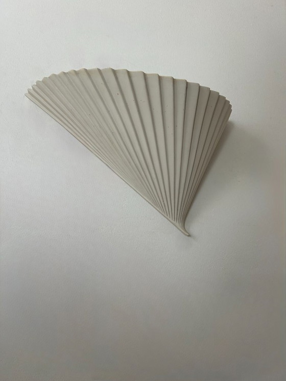 Image 1 of Wandlamp van wit mat gips, Frankrijk 1980