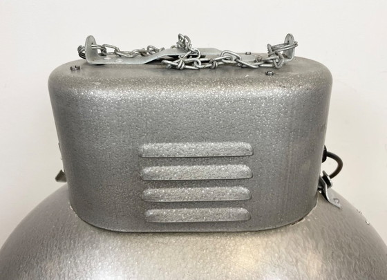 Image 1 of Grande suspension ovale de style industriel polonais, fabriquée par Predom Mesko, années 1970