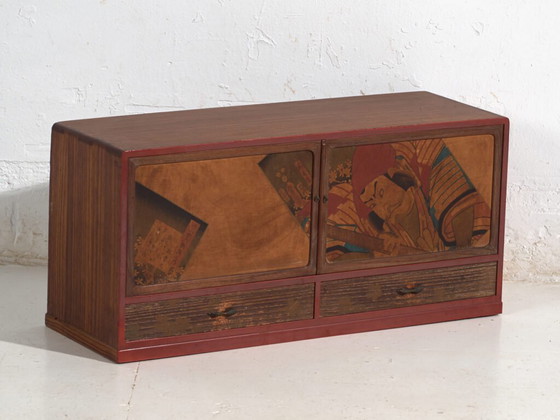 Japanese Cabinet with Kabuki Decorated Sliding Doors in Paulownia Wood, Early Showa Period, circa 1926–1970 (photo 5 of 40)