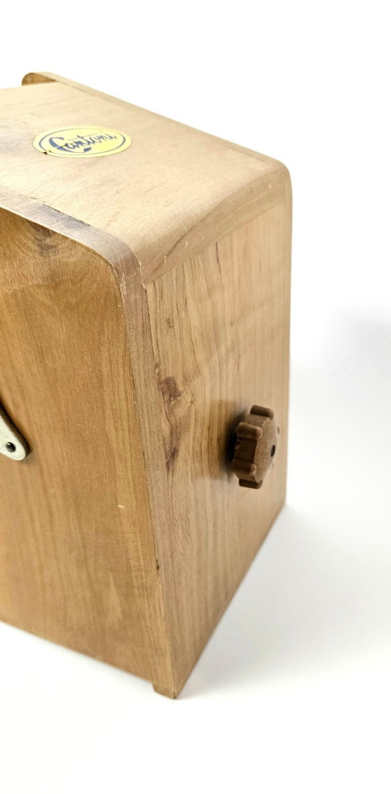 Image 1 of Grattugia per parmigiano Cantoni in legno vintage | Design italiano di metà secolo