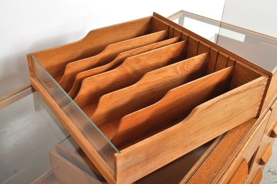 Image 1 of Vintage shop display case / counter in oak, 1930s