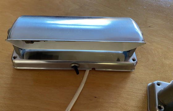 Image 1 of 2 wandlampjes verchroomd