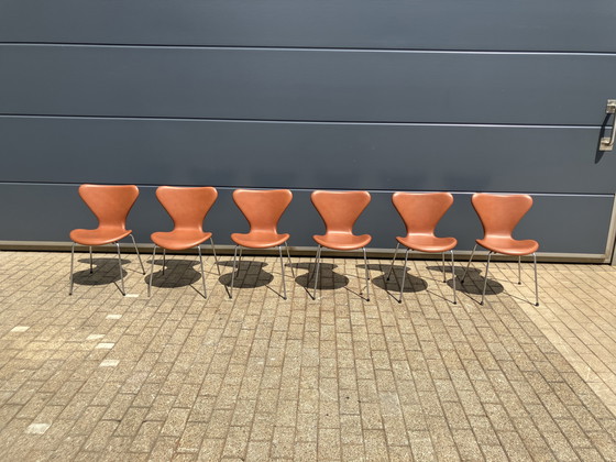 Image 1 of Fritz Hansen serie 7 Sillas Butterfly en cuero coñac ¡¡¡NUEVO!!!