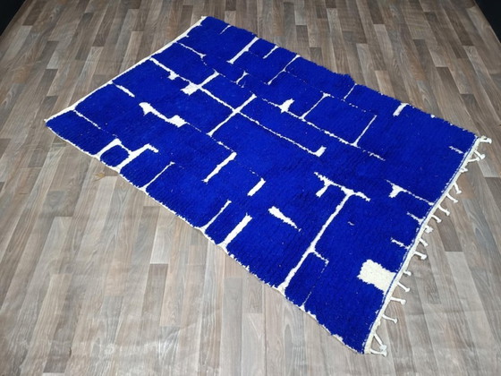 Image 1 of Handgemaakt blauw gedecoreerd vloerkleed 200 cm x 300 cm