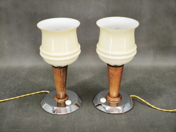 Paire de Lampes italiennes en verre opalin, bois et chrome, années 1950 – Wood (photo 10 of 10)