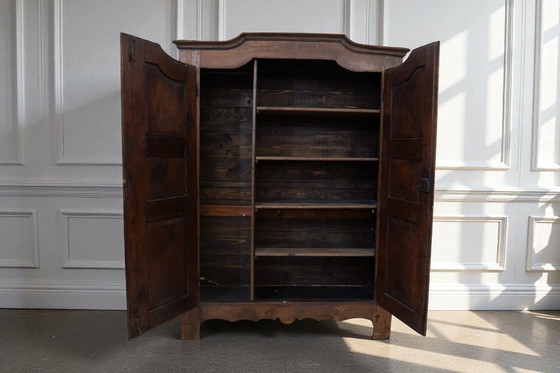 Image 1 of Armadio/credenza in stile provinciale francese – Legno massello – altezza 191 cm