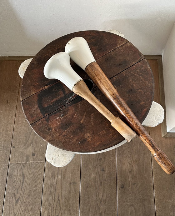 Image 1 of Grote Franse marmeren vijzel 19e met deksel met twee stampers