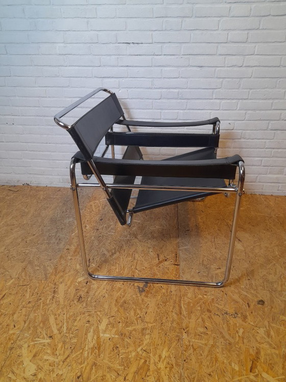 Wassily Chair Marcel Breuer – Poltrone, Leather (photo 4 of 5)