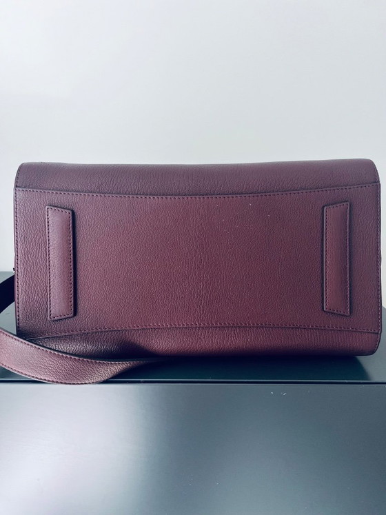Image 1 of Givenchy Antigona M NEUF, coloris Oxblood/Bordeaux