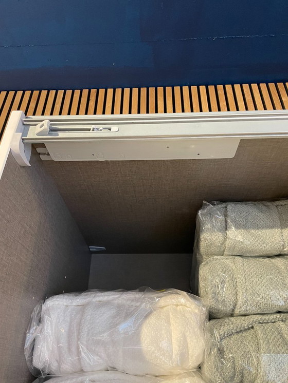 Image 1 of Armario Nolte con puertas correderas de 240 x 240 cm y puerta con espejo