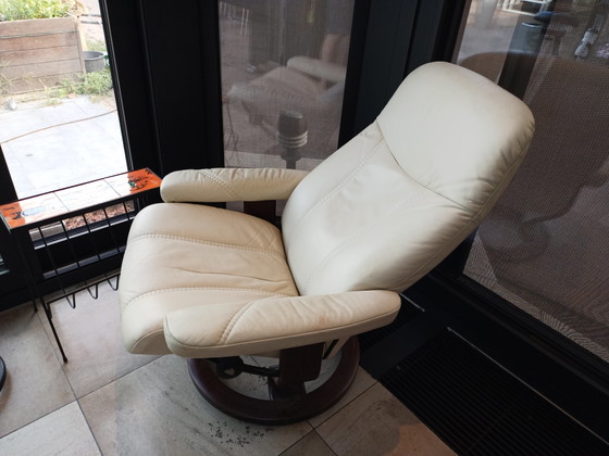 Stressless Ekornes Consul Maat Medium Met Voetenvankje – Fauteuils, lamine, Leather (photo 8 of 13)