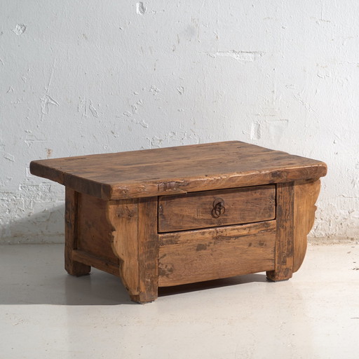 Tavolino basso antico in legno di olmo – Cina, circa 1930
