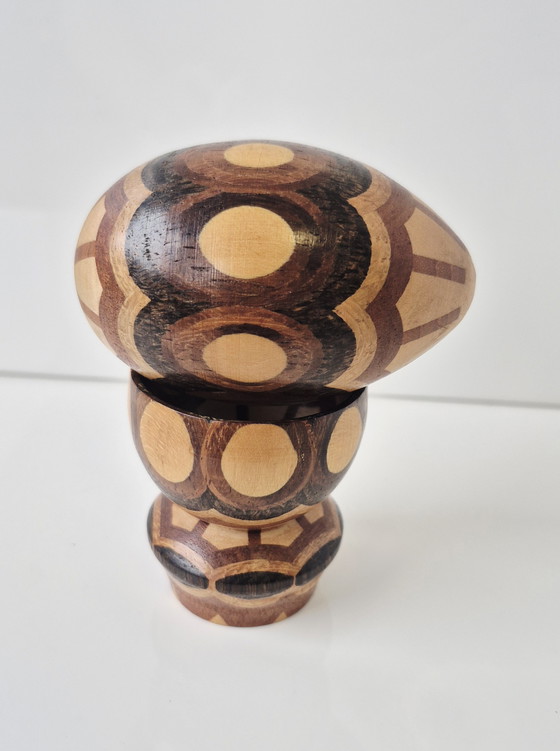 Image 1 of Grande uovo di legno antico, come Therese Trethan, Wiener Werkstätte, Koloman Moser