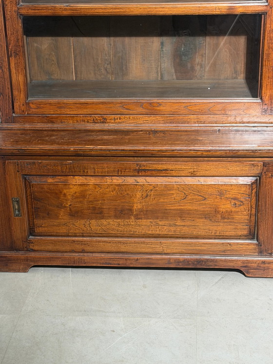 Vitrina de Teca con Puertas Correderas – Vidrio (photo 4 of 9)
