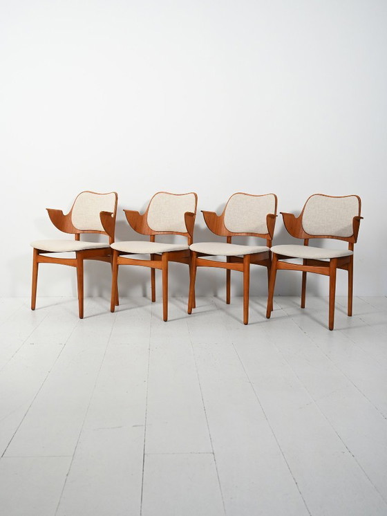Image 1 of Ensemble de quatre chaises danoises de Hans Olsen