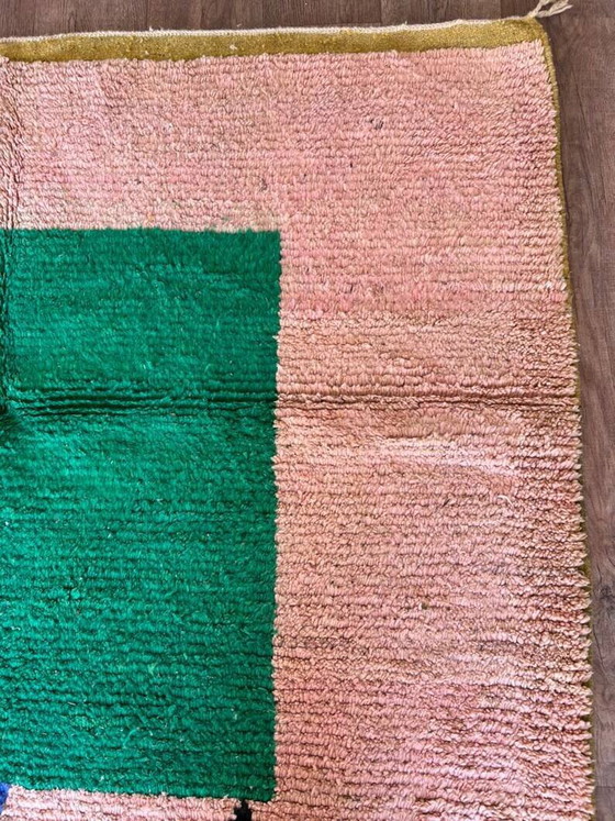 Tapis marocain blanc cassé à motifs colorés, 250cm x 150cm – Wool (photo 8 of 10)