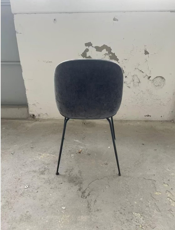 Image 1 of Sedia GUBI Beetle nera / Eros, grafite > SOLO RITIRO